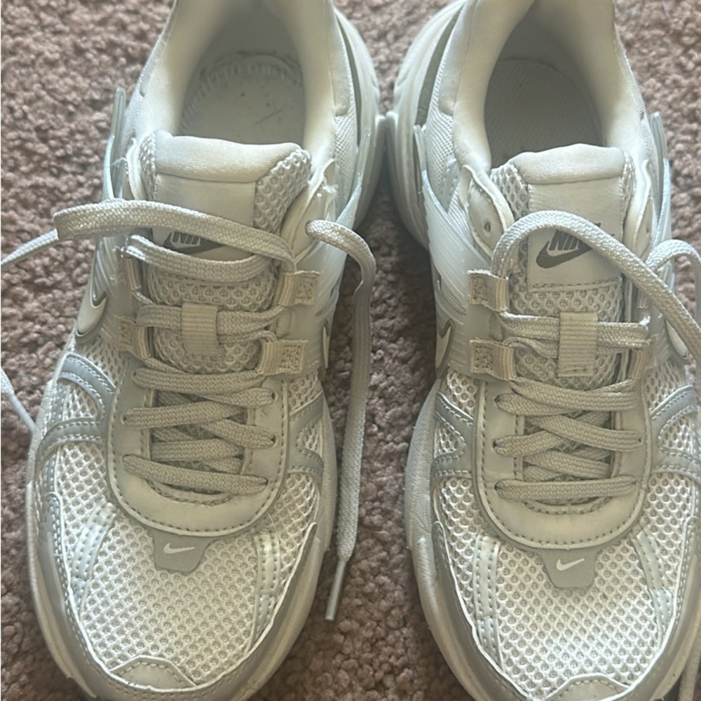 Nike V2K Run Women's Shoes